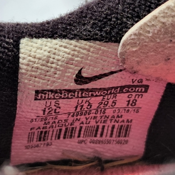 ⚽️🍁✨️⚽️🍂Nike cleats,size 12C kids. Good, preloved condition. - Picture 4 of 4